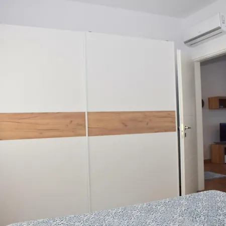 Perla - 219 Apartamento Plazhi San Pietro